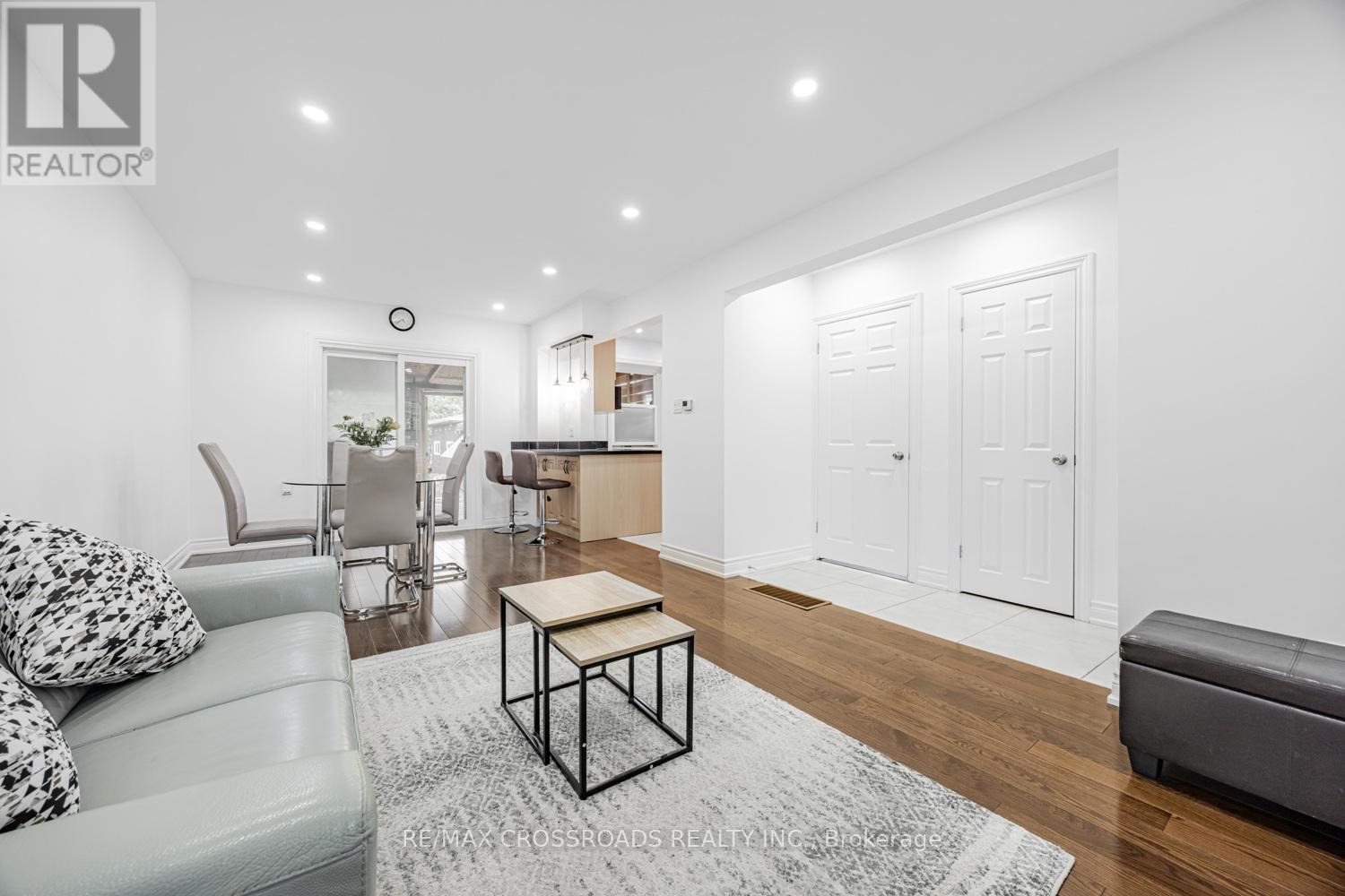 47 Bonniewood Road, Toronto (Ionview), Ontario  M1K 2L9 - Photo 14 - E12186410