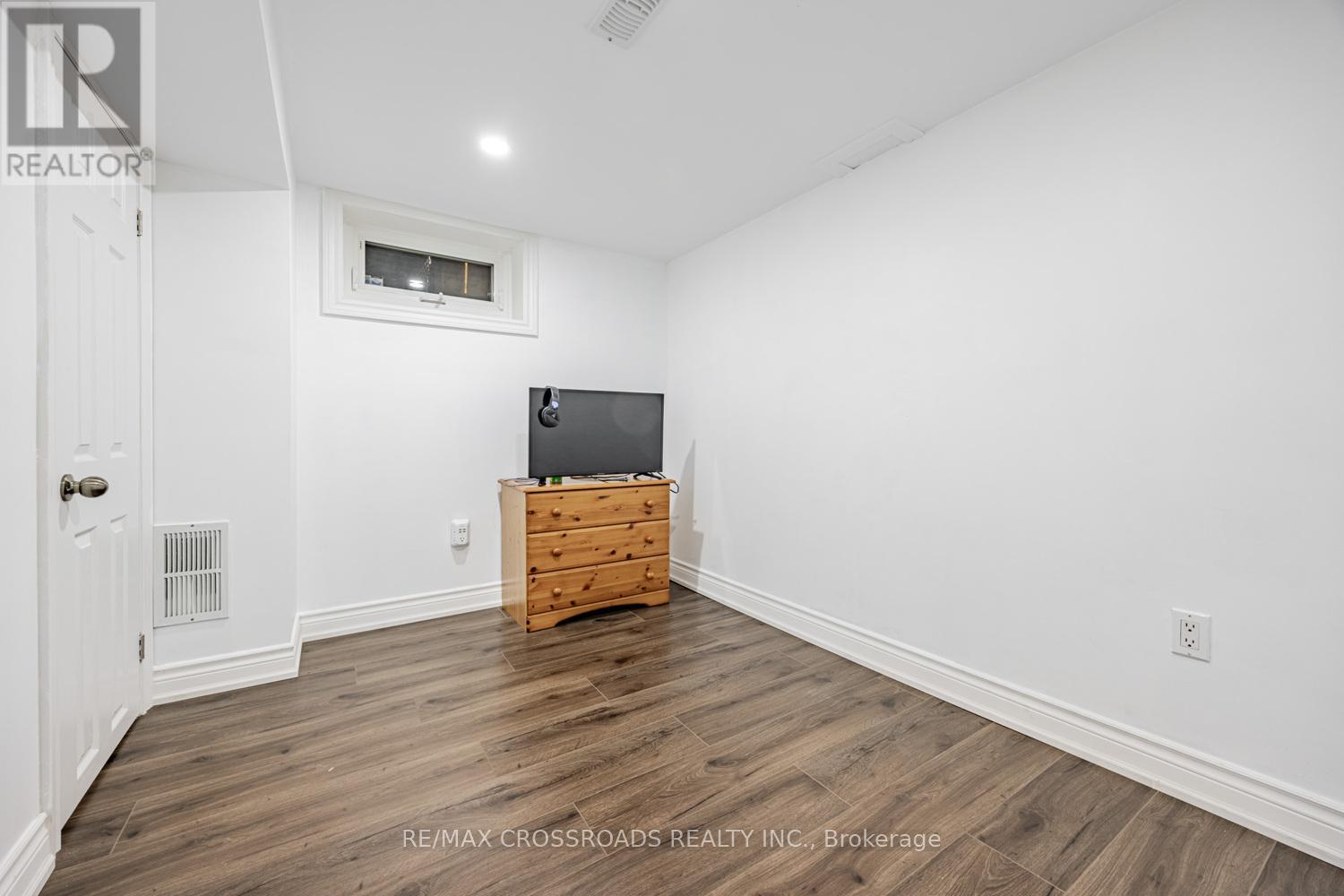 47 Bonniewood Road, Toronto (Ionview), Ontario  M1K 2L9 - Photo 16 - E12186410