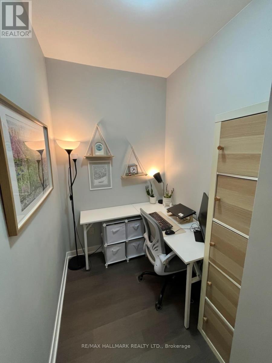 1409 - 105 George Street, Toronto, Ontario  M5A 2N4 - Photo 11 - C12186429