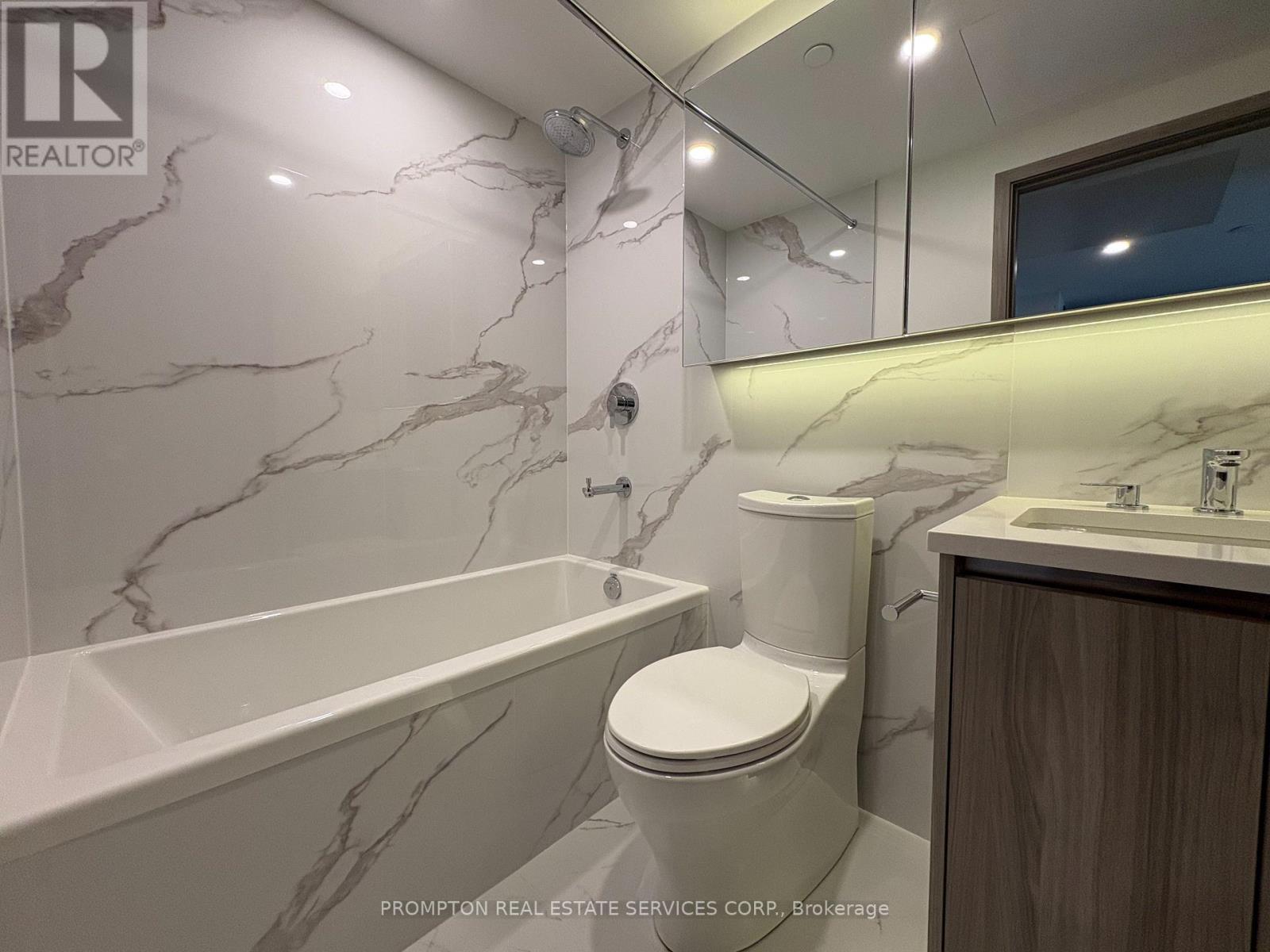 1801 - 3 Concord Cityplace Way, Toronto (Waterfront Communities), Ontario  M5V 0X3 - Photo 5 - C12186430