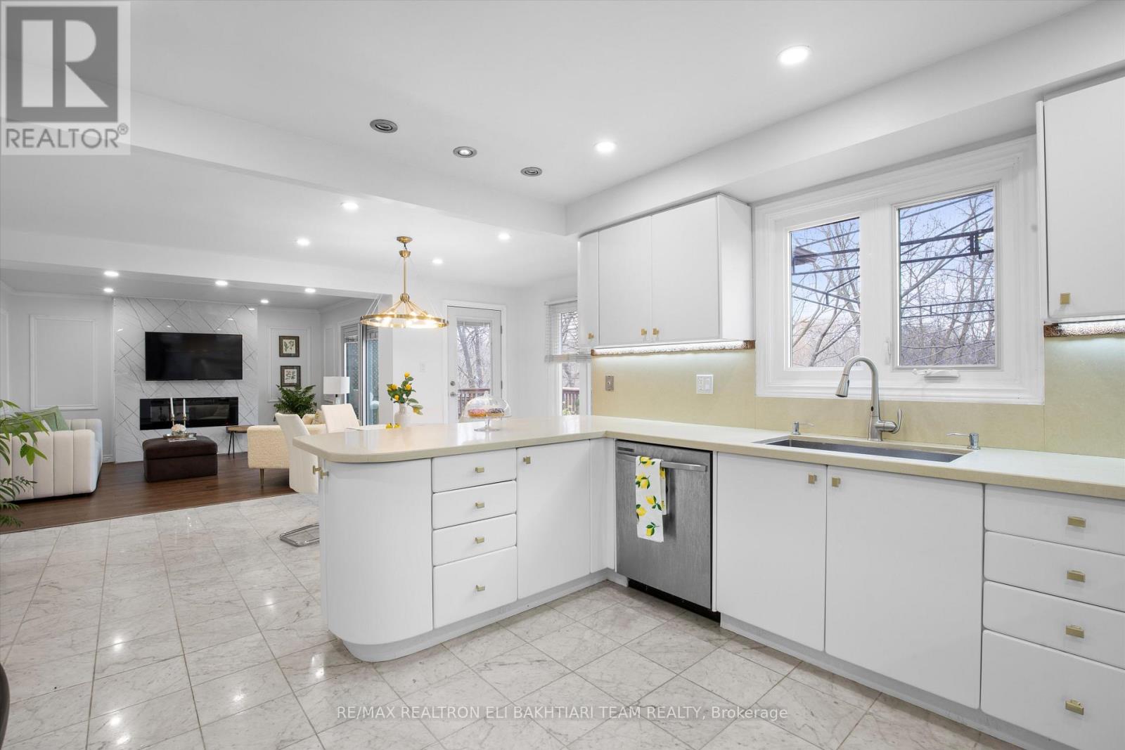1 Bronte Road, Markham, Ontario  L3T 7H5 - Photo 15 - N12083865