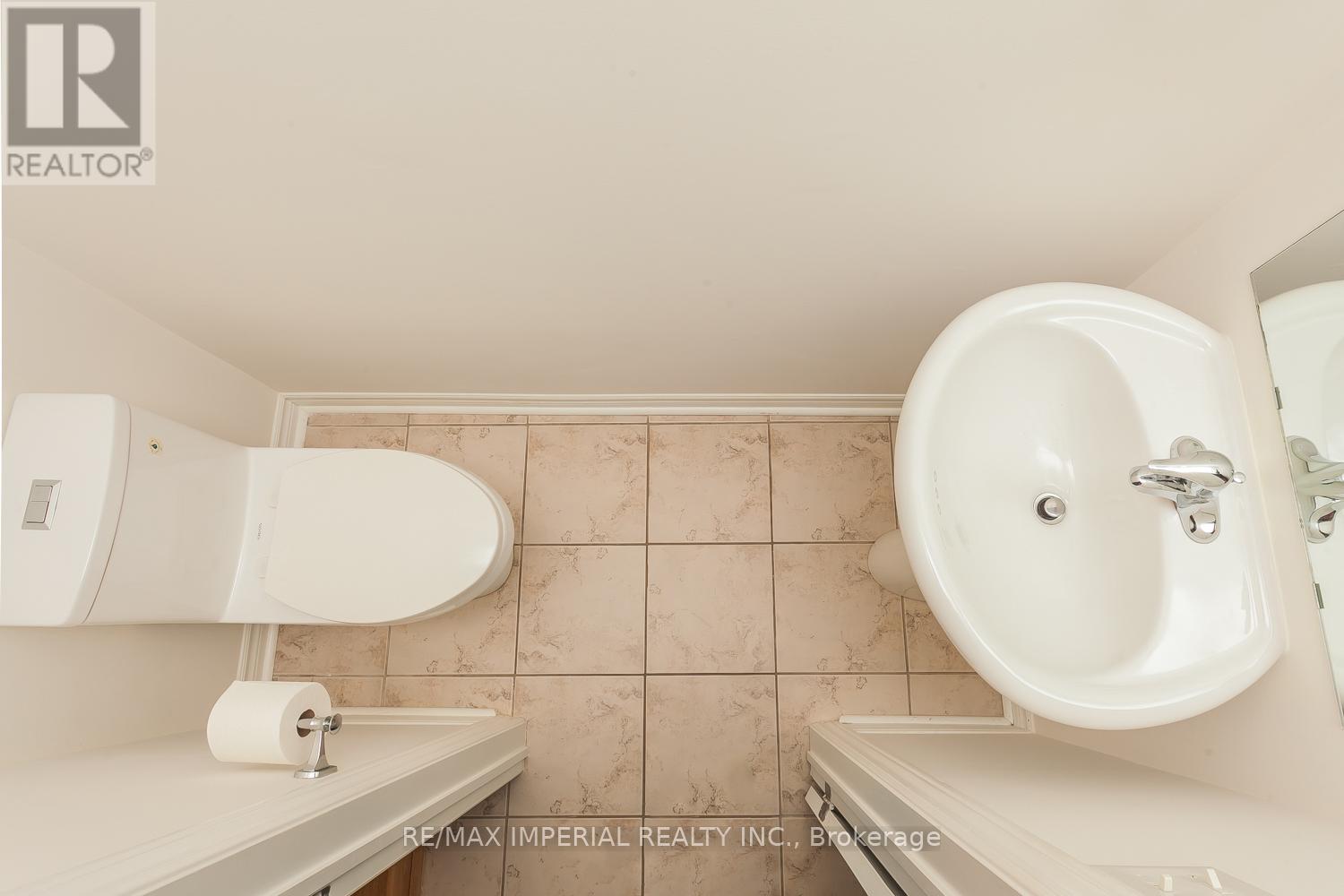 69 Vettese Court, Markham (Box Grove), Ontario  L6B 0V6 - Photo 8 - N12186428