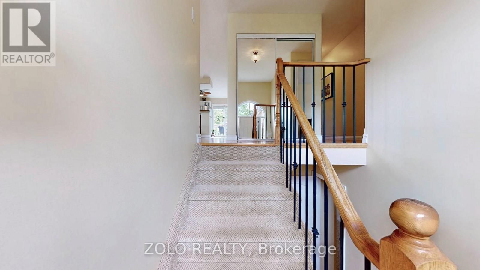 7 Golden Eagle Way, Barrie, Ontario  L4M 6P6 - Photo 13 - S12186436