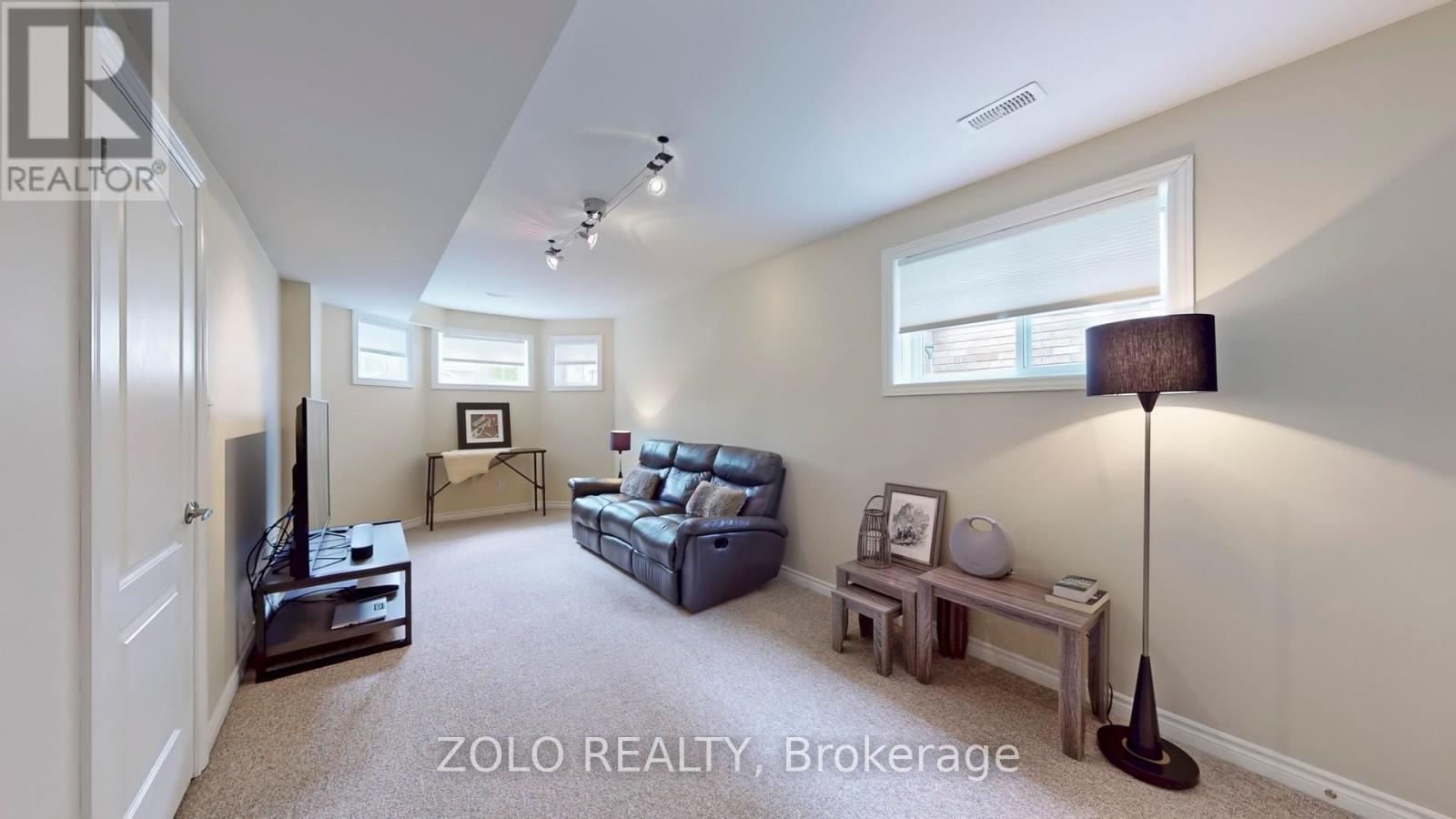 7 Golden Eagle Way, Barrie, Ontario  L4M 6P6 - Photo 15 - S12186436