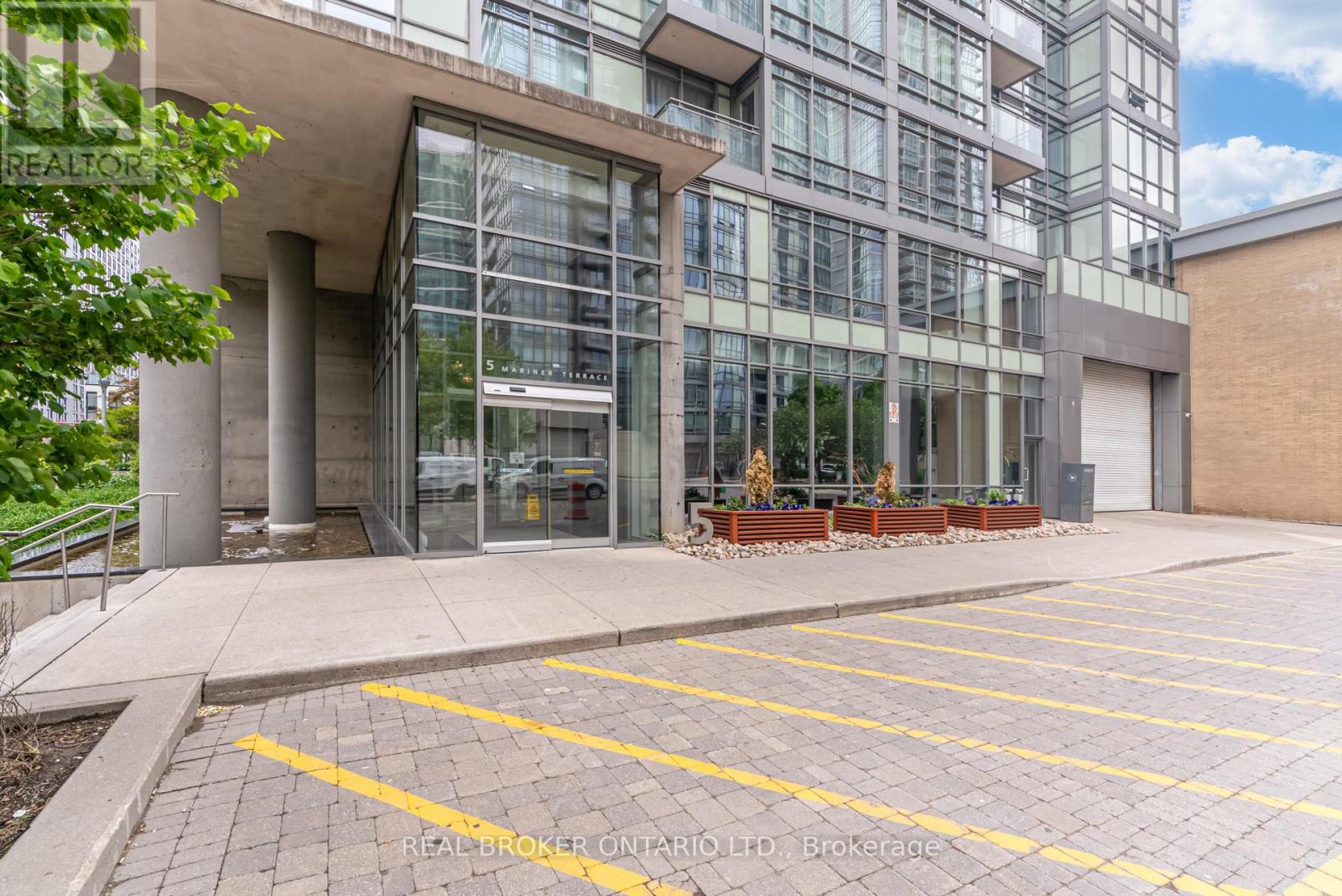 2605 - 5 Mariner Terrace, Toronto, Ontario  M5V 3V6 - Photo 24 - C12185741