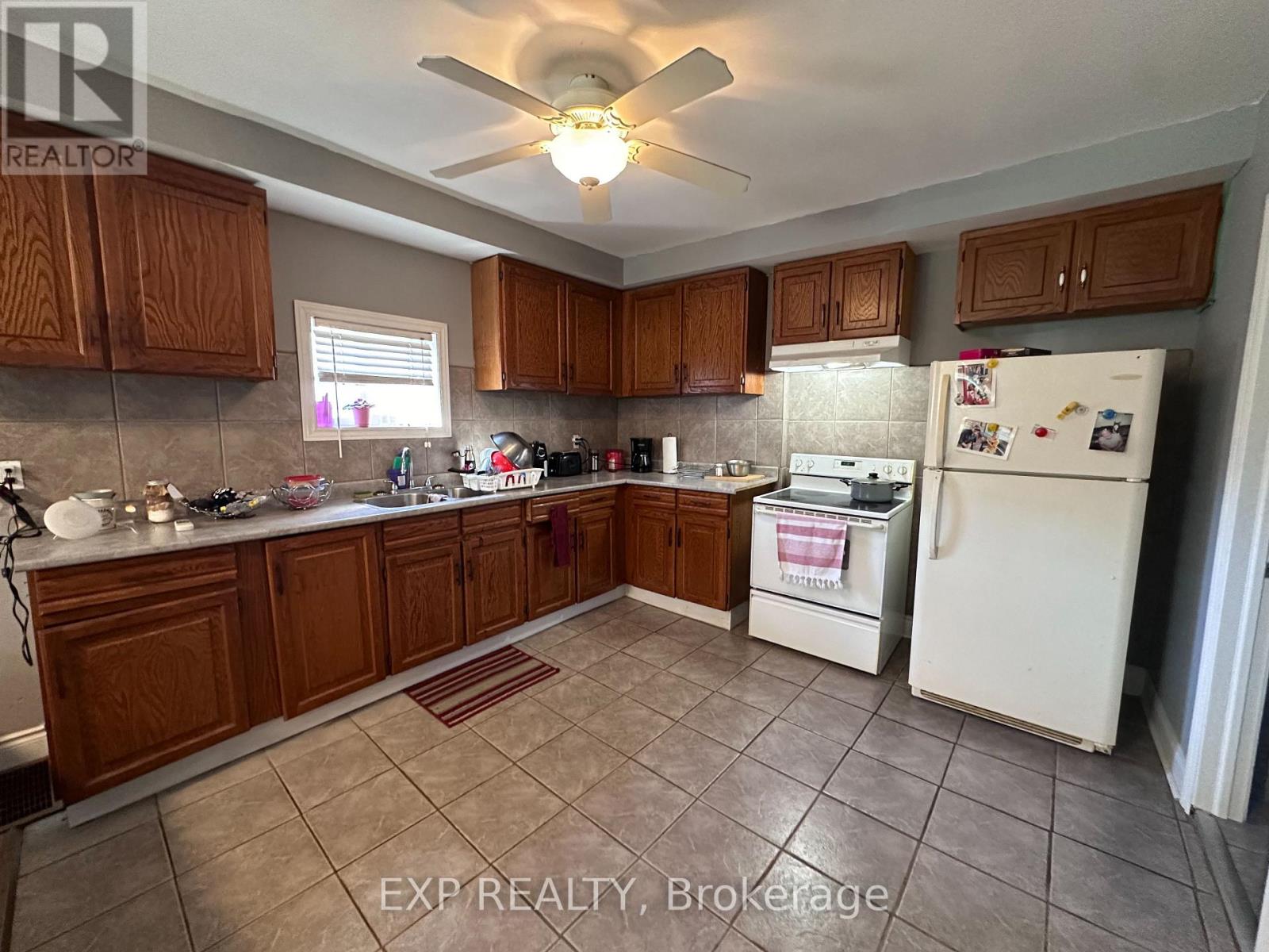 203 Grove Street, Norfolk, Ontario  N3Y 1K5 - Photo 6 - X12186332