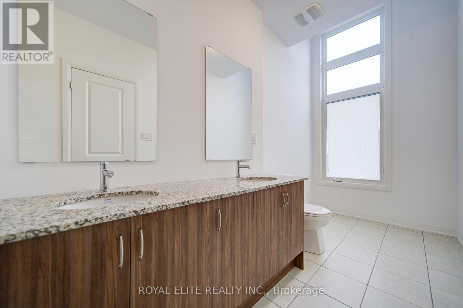 52 Alan Francis Lane, Markham, Ontario  L6C 3B5 - Photo 27 - N12186441