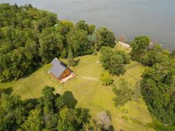 Property: 50 KERNSTEAD Road, Winnipeg Beach, Manitoba