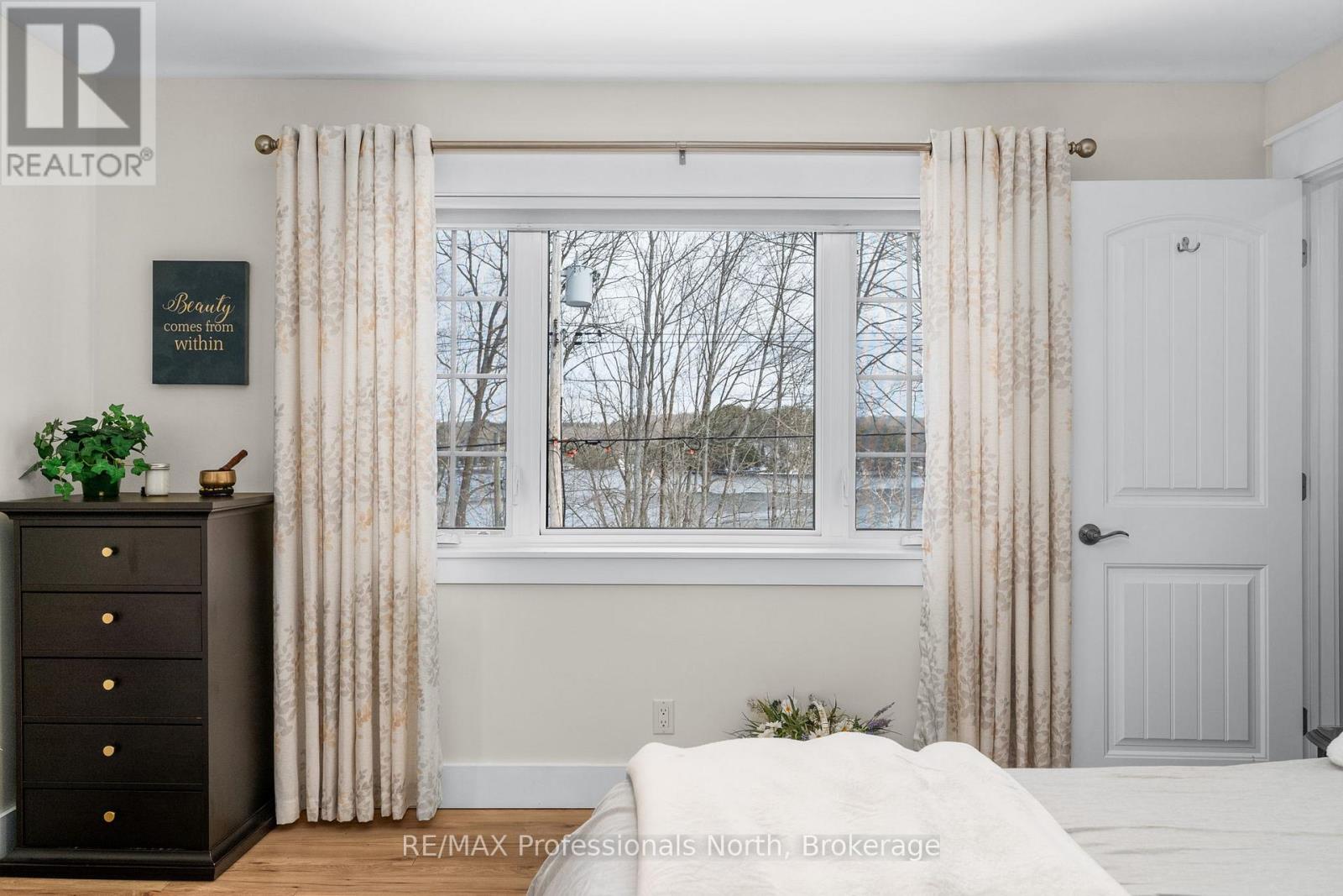 7 Mirror Lake Drive, Muskoka Lakes, Ontario  P0B 1J0 - Photo 20 - X12078287
