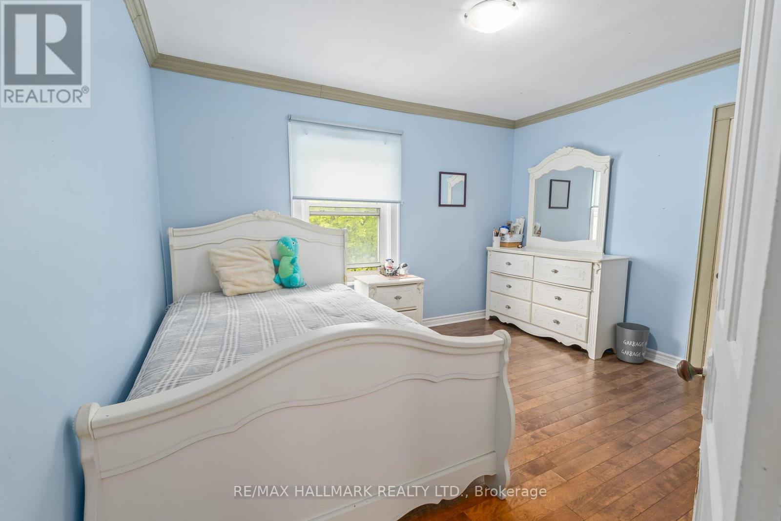 49 Eramosa Road, Guelph (St. George's), Ontario  N1E 2L4 - Photo 28 - X12186447