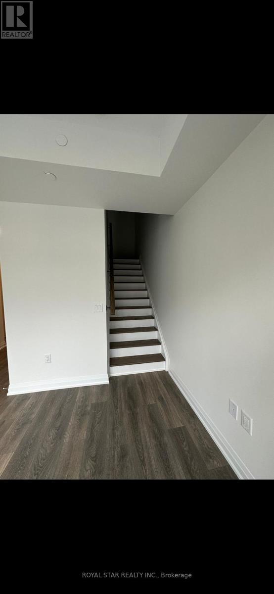 314 - 95 Attmar Drive, Brampton, Ontario  L6P 0Y6 - Photo 3 - W12167197