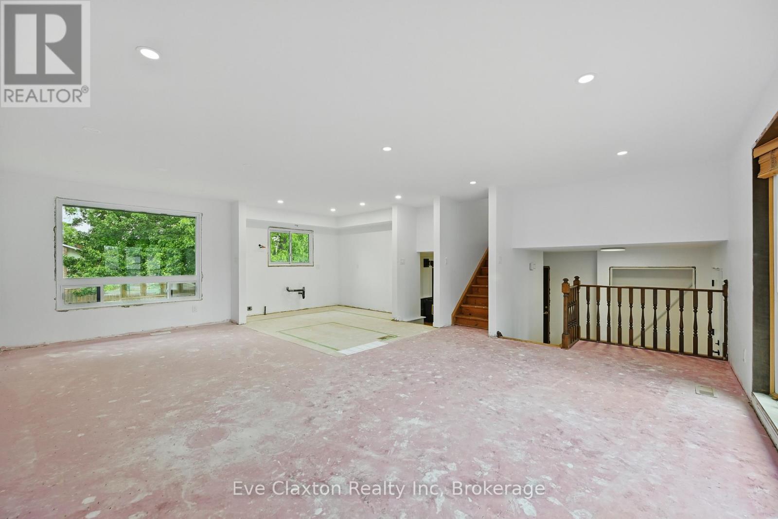 50 Sherwood Forest Trail, Welland, Ontario L3C 5X6 - Photo 21 - X12186460