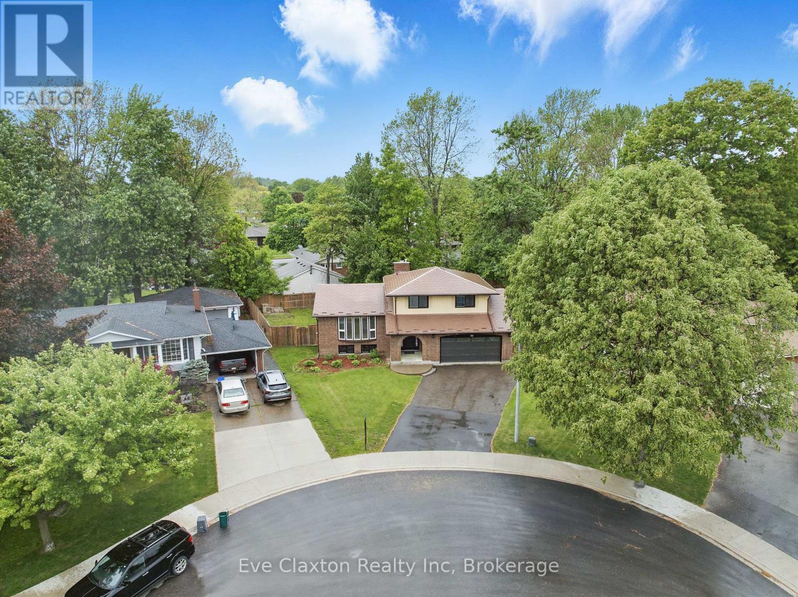 50 Sherwood Forest Trail, Welland, Ontario L3C 5X6 - Photo 4 - X12186460