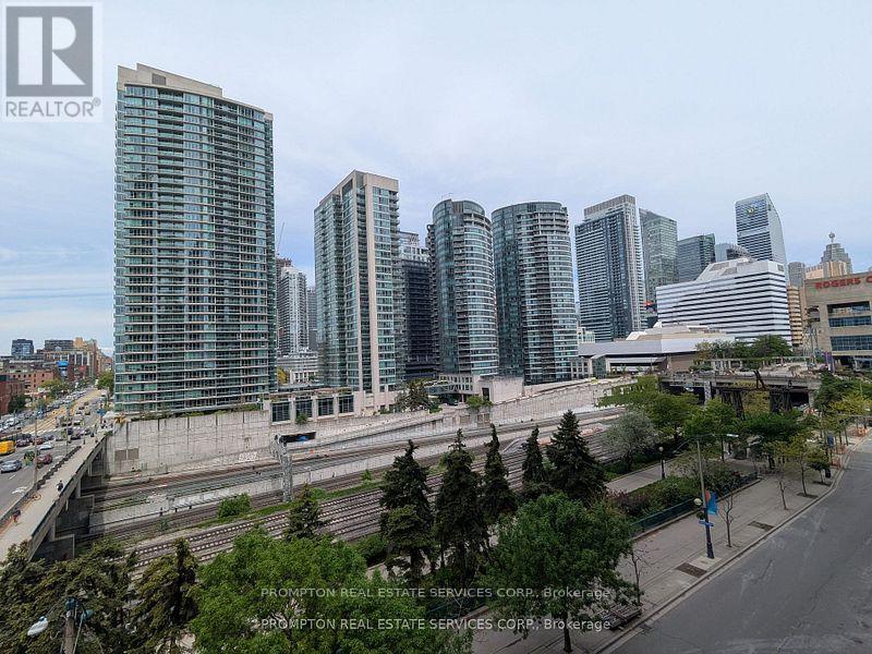 830 - 3 Concord Cityplace Way, Toronto, Ontario  M5V 0X4 - Photo 15 - C12186463