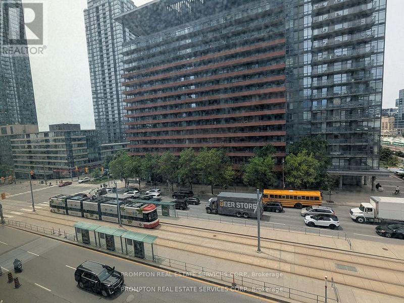 830 - 3 Concord Cityplace Way, Toronto, Ontario  M5V 0X4 - Photo 18 - C12186463