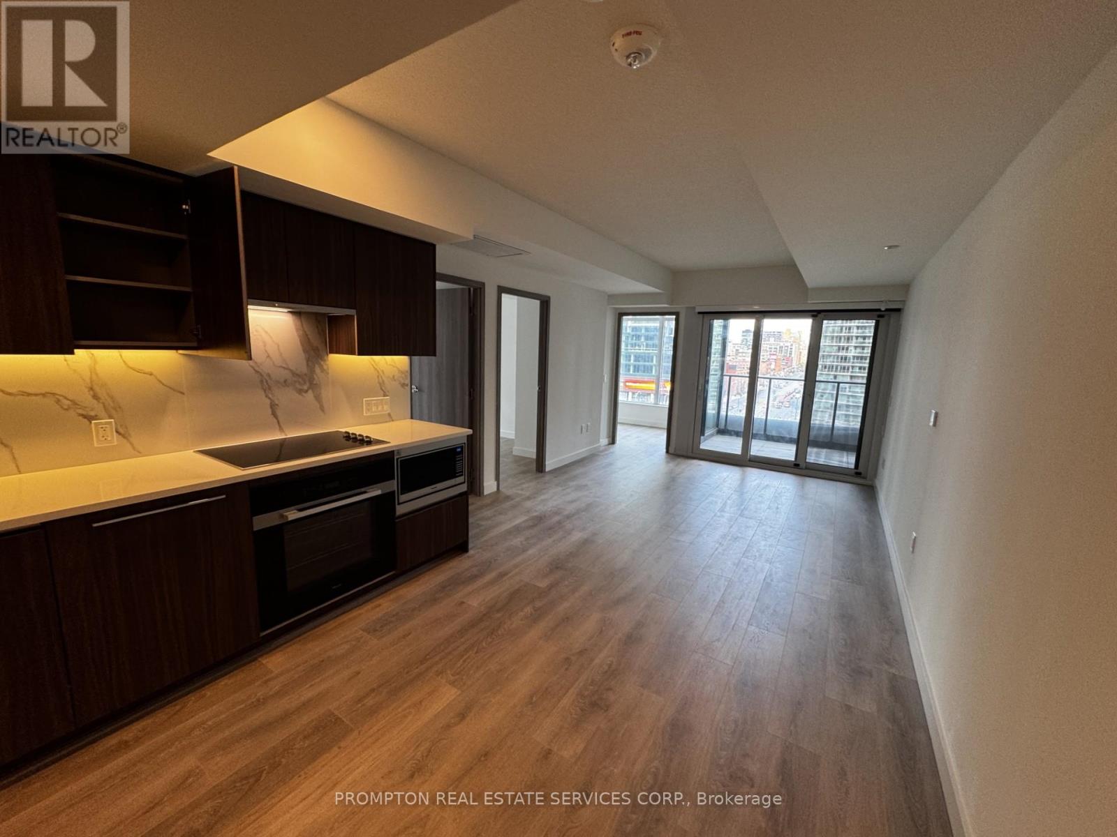 830 - 3 Concord Cityplace Way, Toronto, Ontario  M5V 0X4 - Photo 5 - C12186463