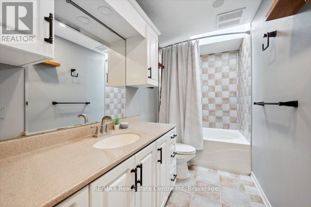 9 Pauline Place, Guelph, Ontario  N1H 7P3 - Photo 13 - X12163025