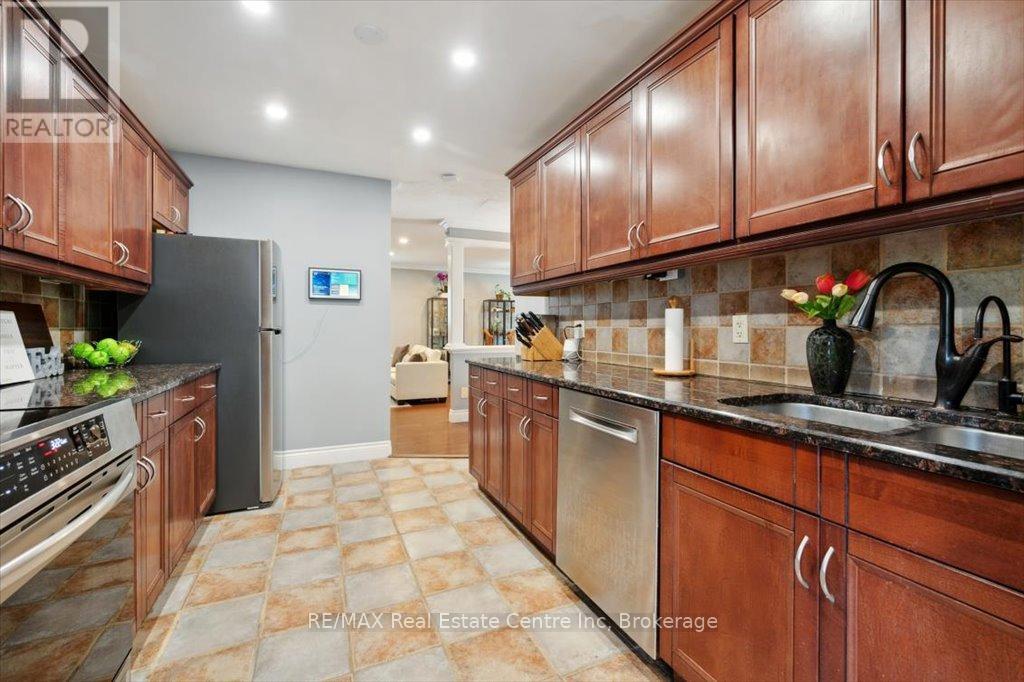 9 Pauline Place, Guelph, Ontario  N1H 7P3 - Photo 6 - X12163025