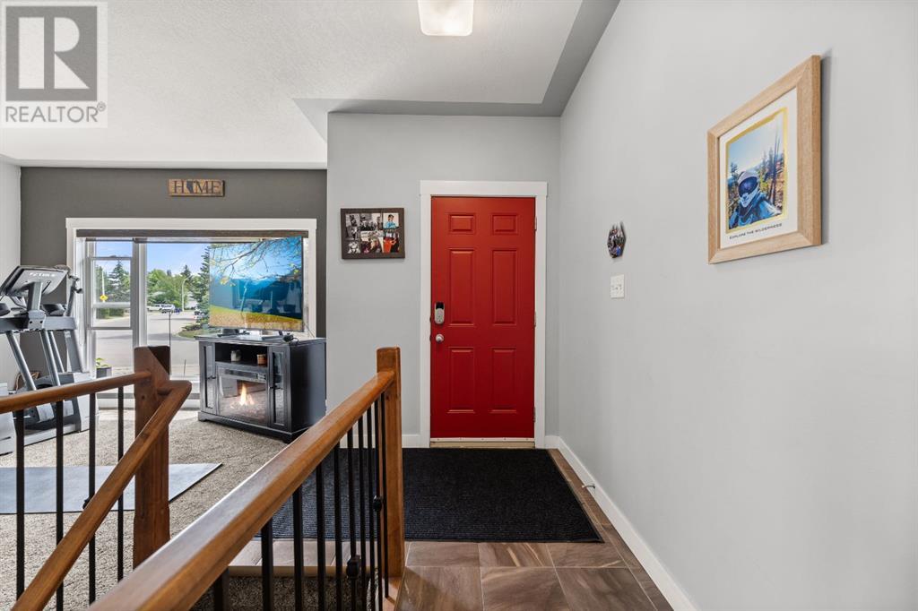 74 Balsam Crescent, Olds, Alberta  T4H 1L1 - Photo 5 - A2208569