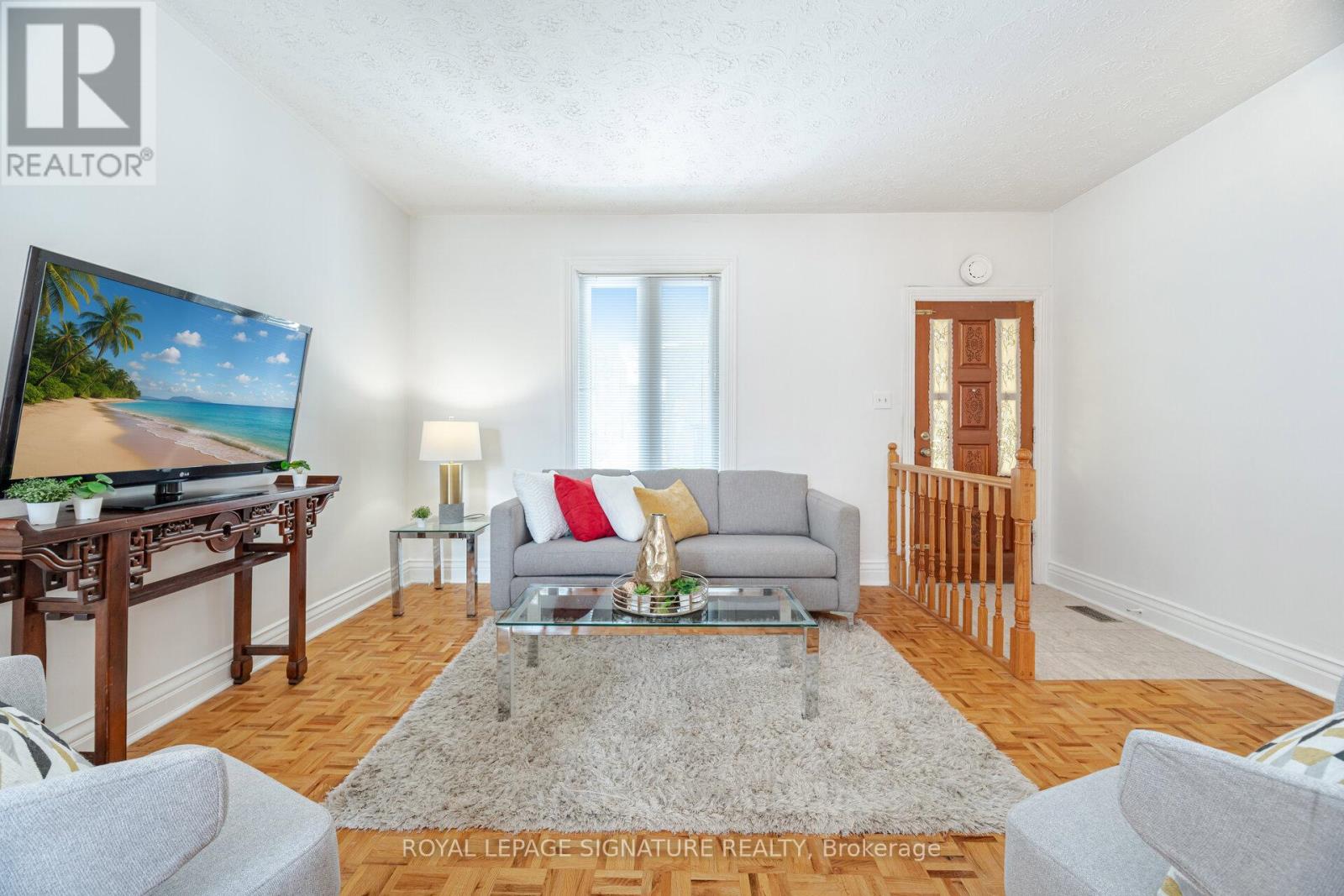 443 Brock Avenue, Toronto, Ontario  M6H 3N7 - Photo 8 - C12186470