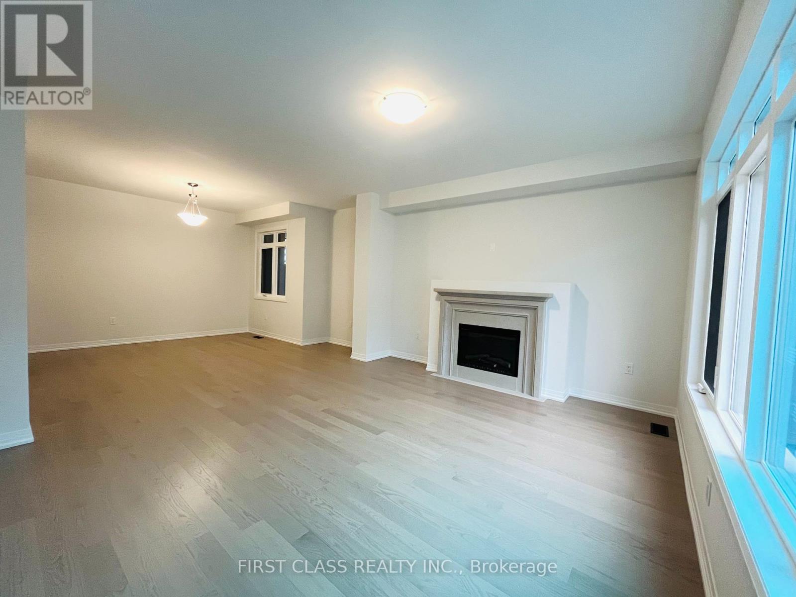 1904 Narcissus Gardens, Pickering, Ontario  L1X 0K6 - Photo 6 - E12165071