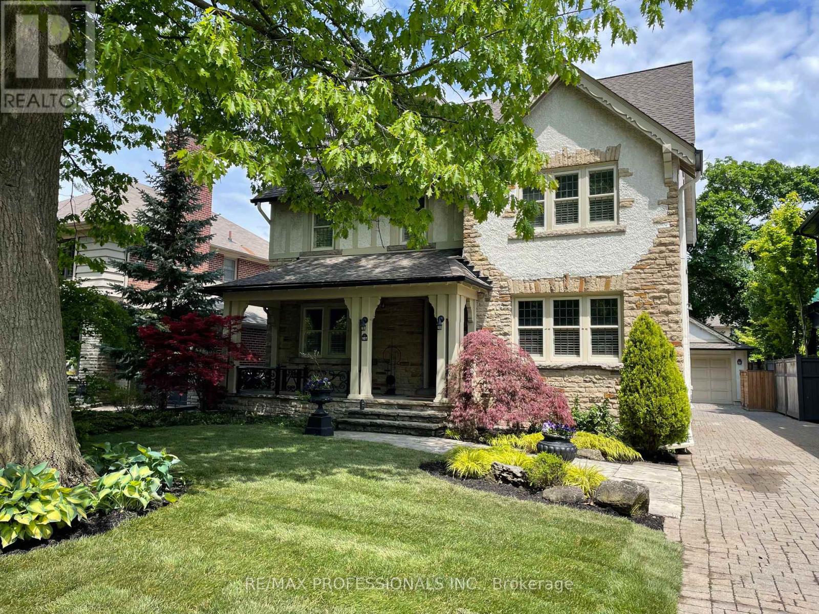 107 THE KINGSWAY, Toronto, Ontario