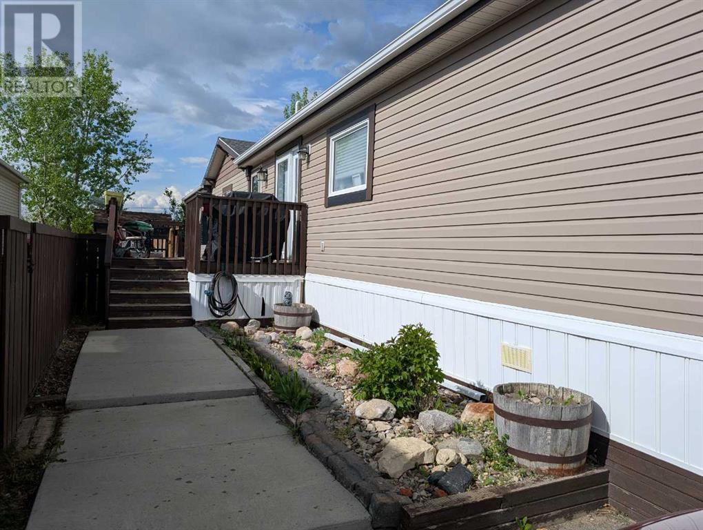 4002 Applewood Road, Coaldale, Alberta  T1M 0C6 - Photo 15 - A2225564