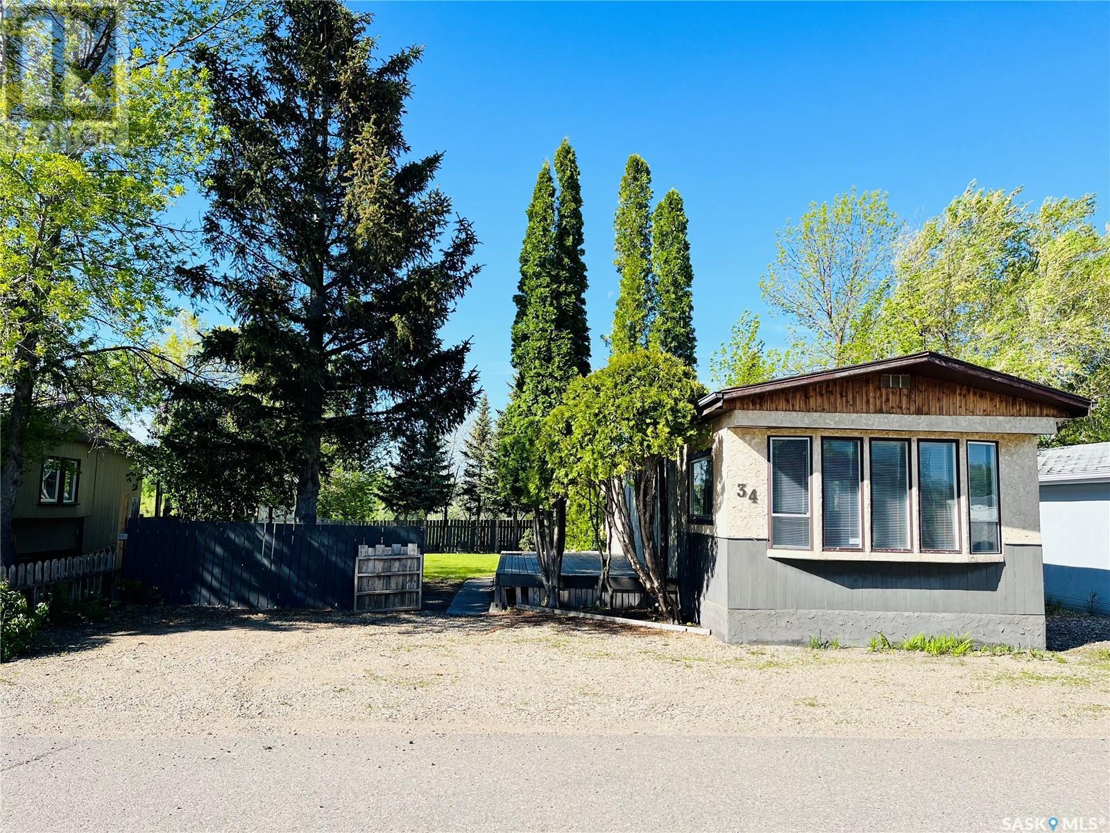 34 Royal HEIGHTS, Estevan, Saskatchewan