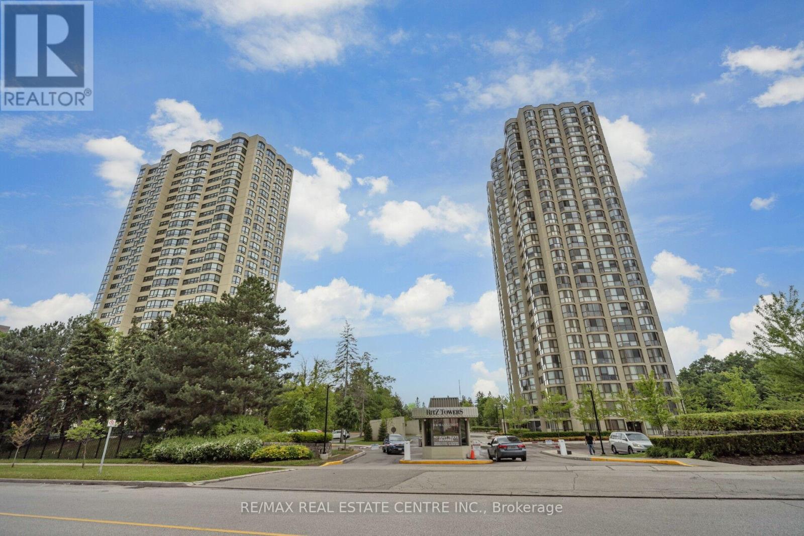 1107 - 8 LISA STREET, Brampton, Ontario