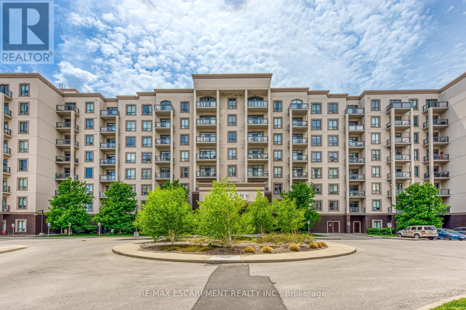 613 - 2490 Old Bronte Road, Oakville, Ontario  L6M 0Y5 - Photo 1 - W12186487