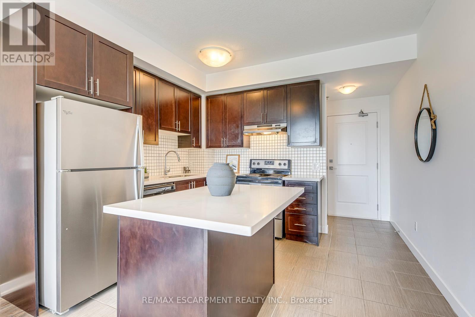 613 - 2490 Old Bronte Road, Oakville, Ontario  L6M 0Y5 - Photo 10 - W12186487