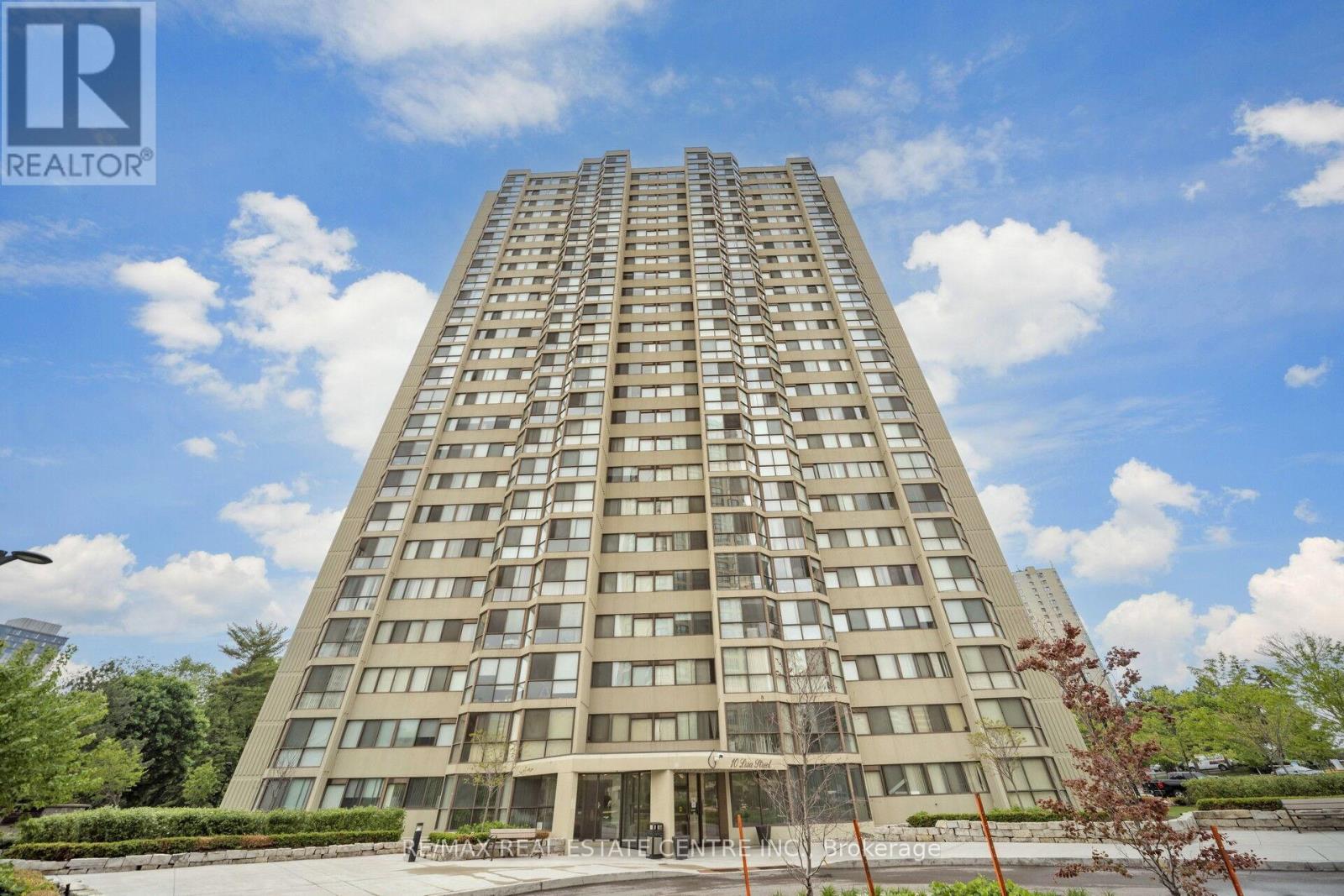 1107 - 8 LISA STREET, Brampton, Ontario