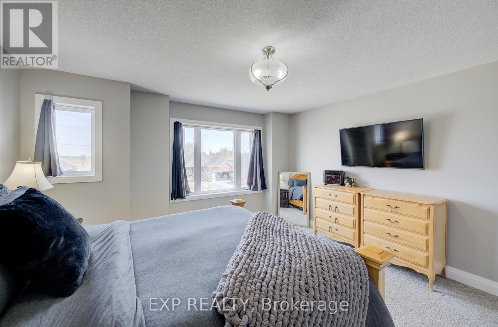 121 Bridge Crescent, Minto, Ontario  N0G 2P0 - Photo 20 - X12186475