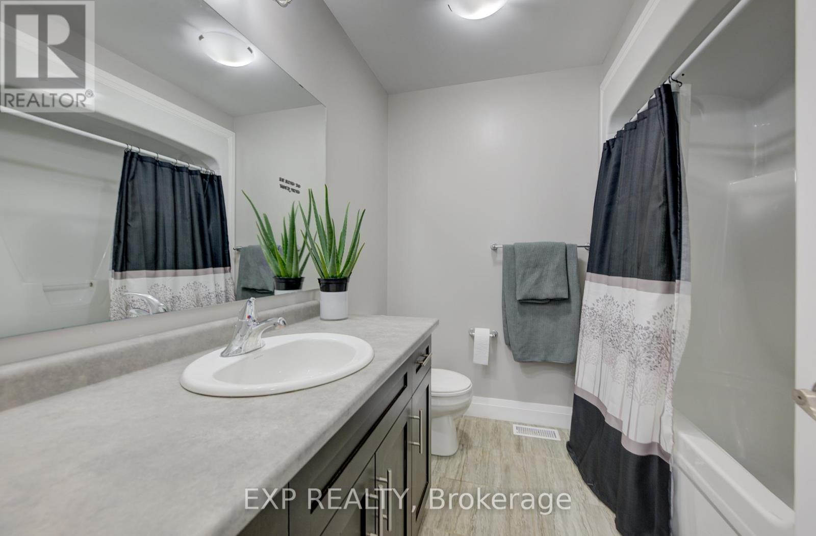 121 Bridge Crescent, Minto, Ontario  N0G 2P0 - Photo 24 - X12186475