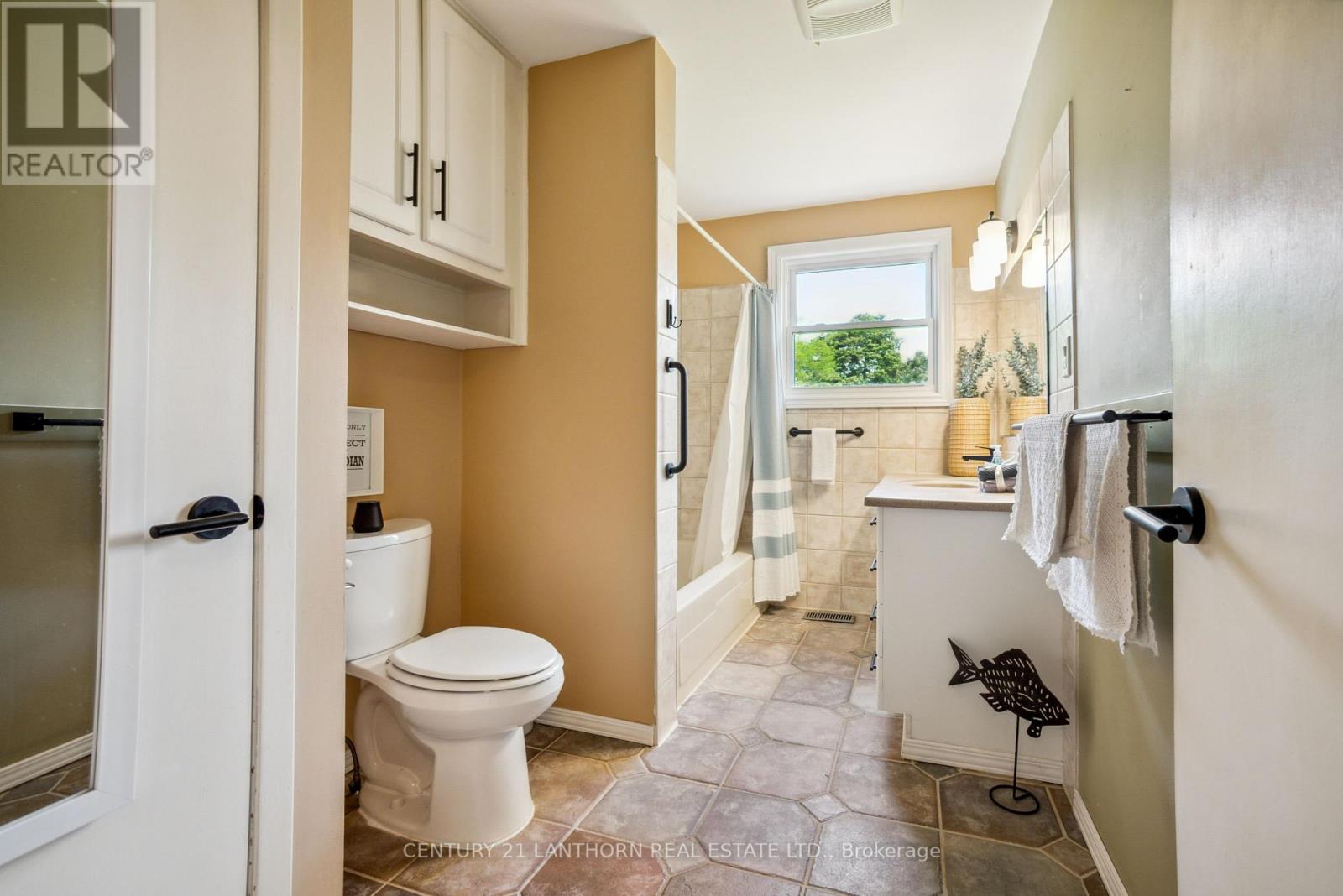 24 Consecon Main Street, Prince Edward County, Ontario  K0K 1T0 - Photo 15 - X12184520