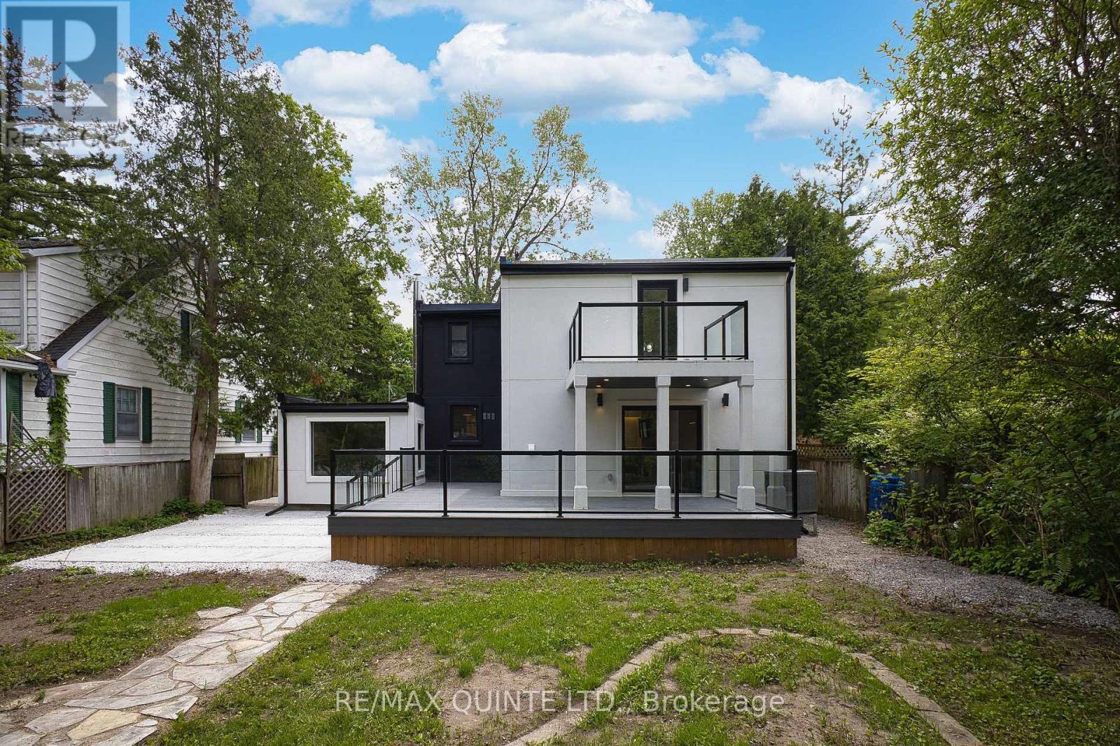 214 Victoria Avenue, Belleville, Ontario  K8N 2C3 - Photo 45 - X12186530