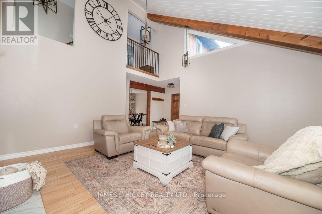 36 Thomas Street, Deep River, Ontario  K0J 1P0 - Photo 4 - X12186497