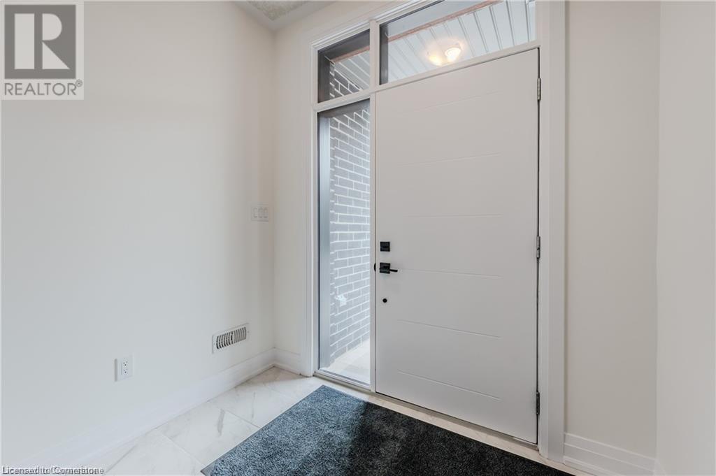 271 Grey Silo Road Unit# 44, Waterloo, Ontario  N2K 0E9 - Photo 2 - 40735592