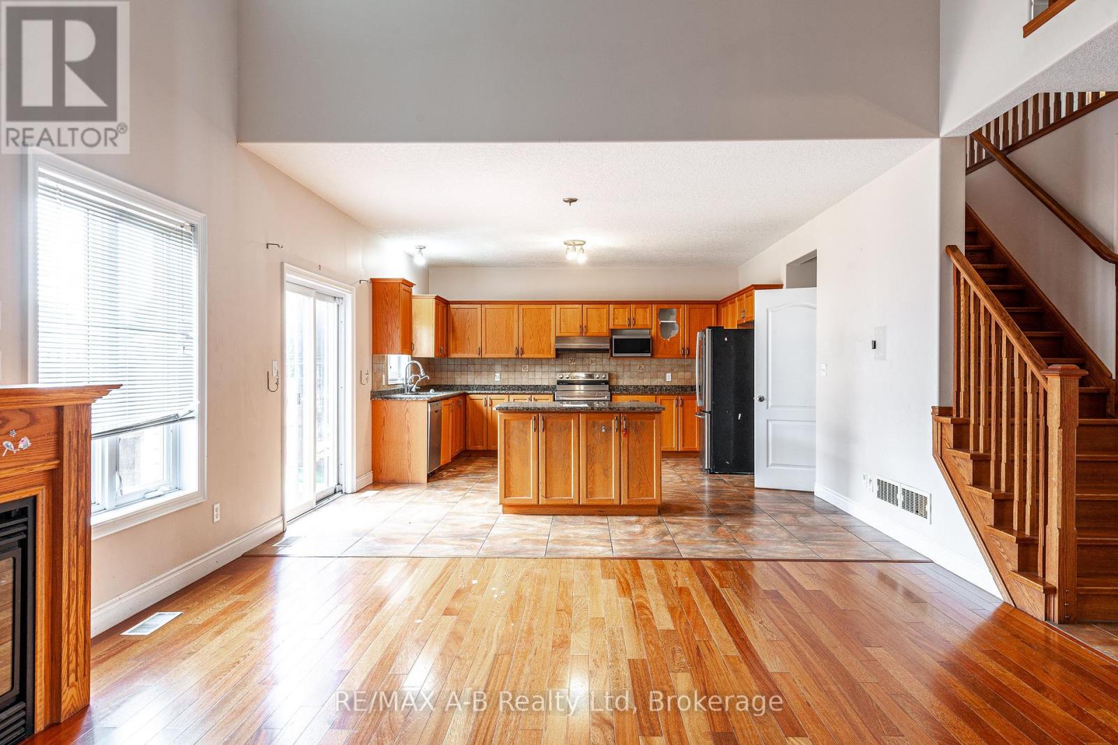722 Spitfire Street, Woodstock, Ontario  N4T 0B1 - Photo 10 - X12186535