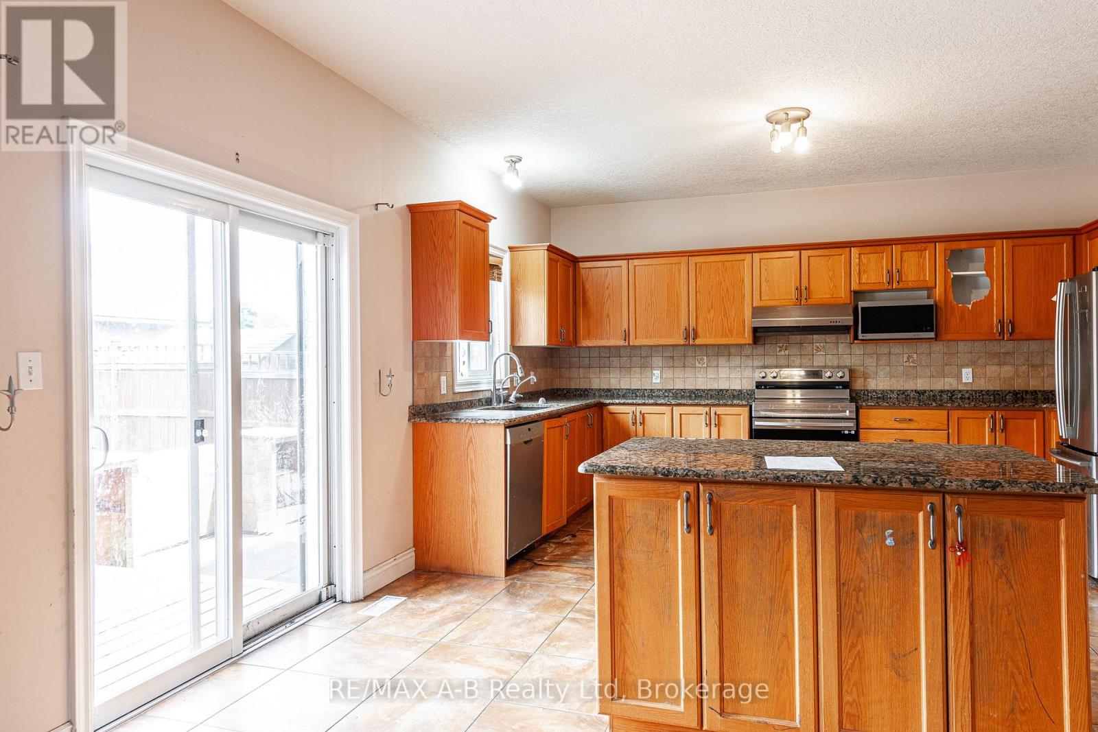 722 Spitfire Street, Woodstock, Ontario  N4T 0B1 - Photo 13 - X12186535
