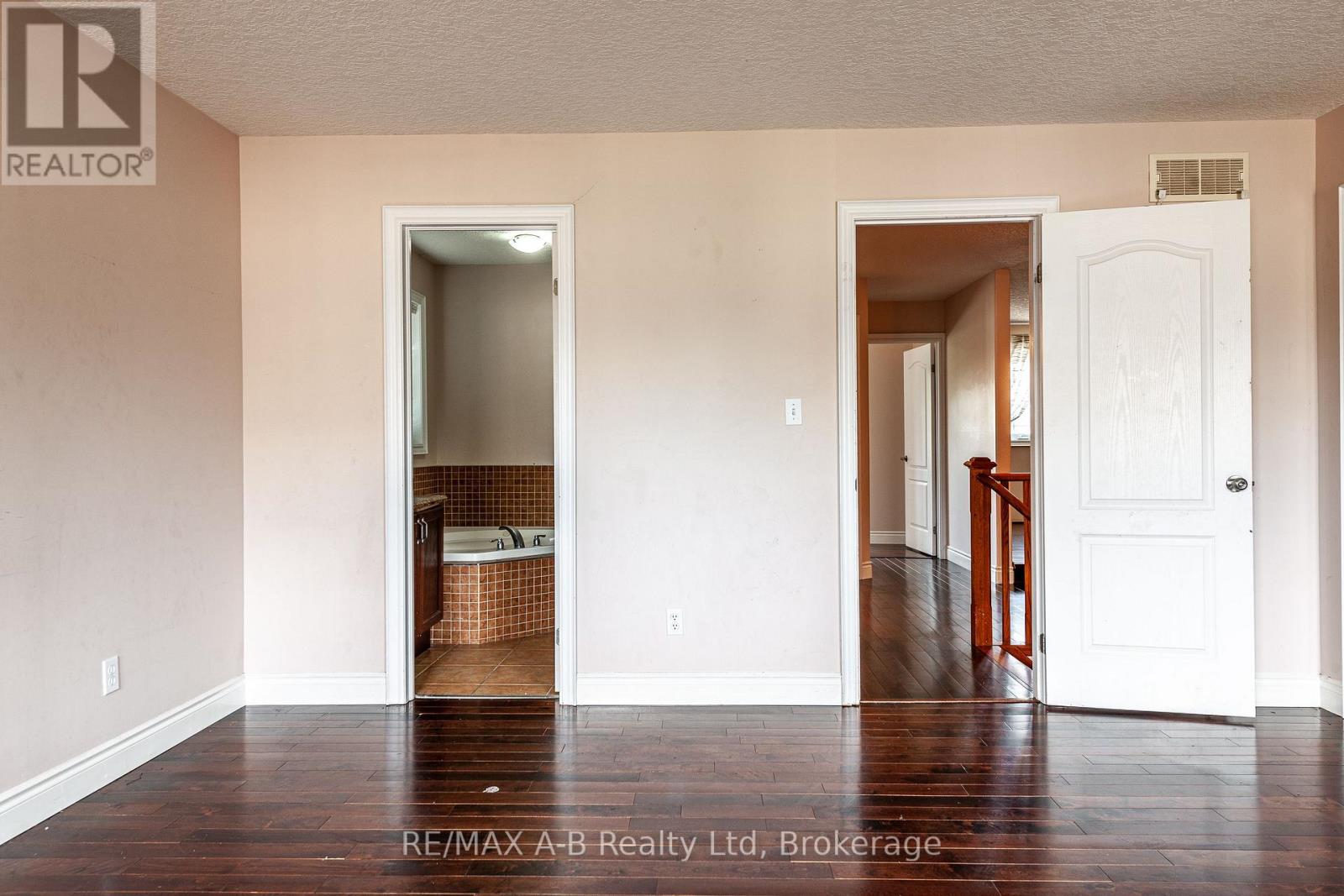 722 Spitfire Street, Woodstock, Ontario  N4T 0B1 - Photo 19 - X12186535