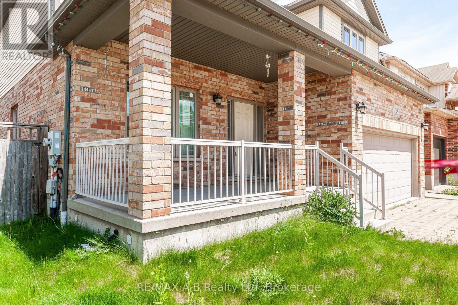 722 Spitfire Street, Woodstock, Ontario  N4T 0B1 - Photo 3 - X12186535
