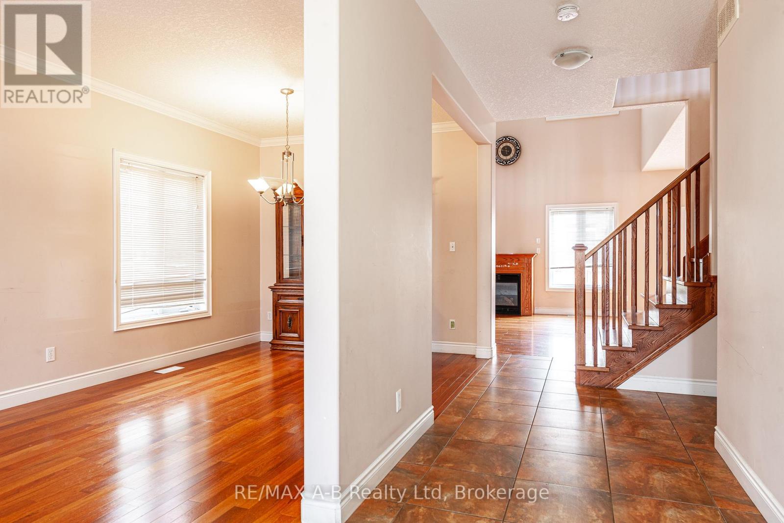 722 Spitfire Street, Woodstock, Ontario  N4T 0B1 - Photo 4 - X12186535