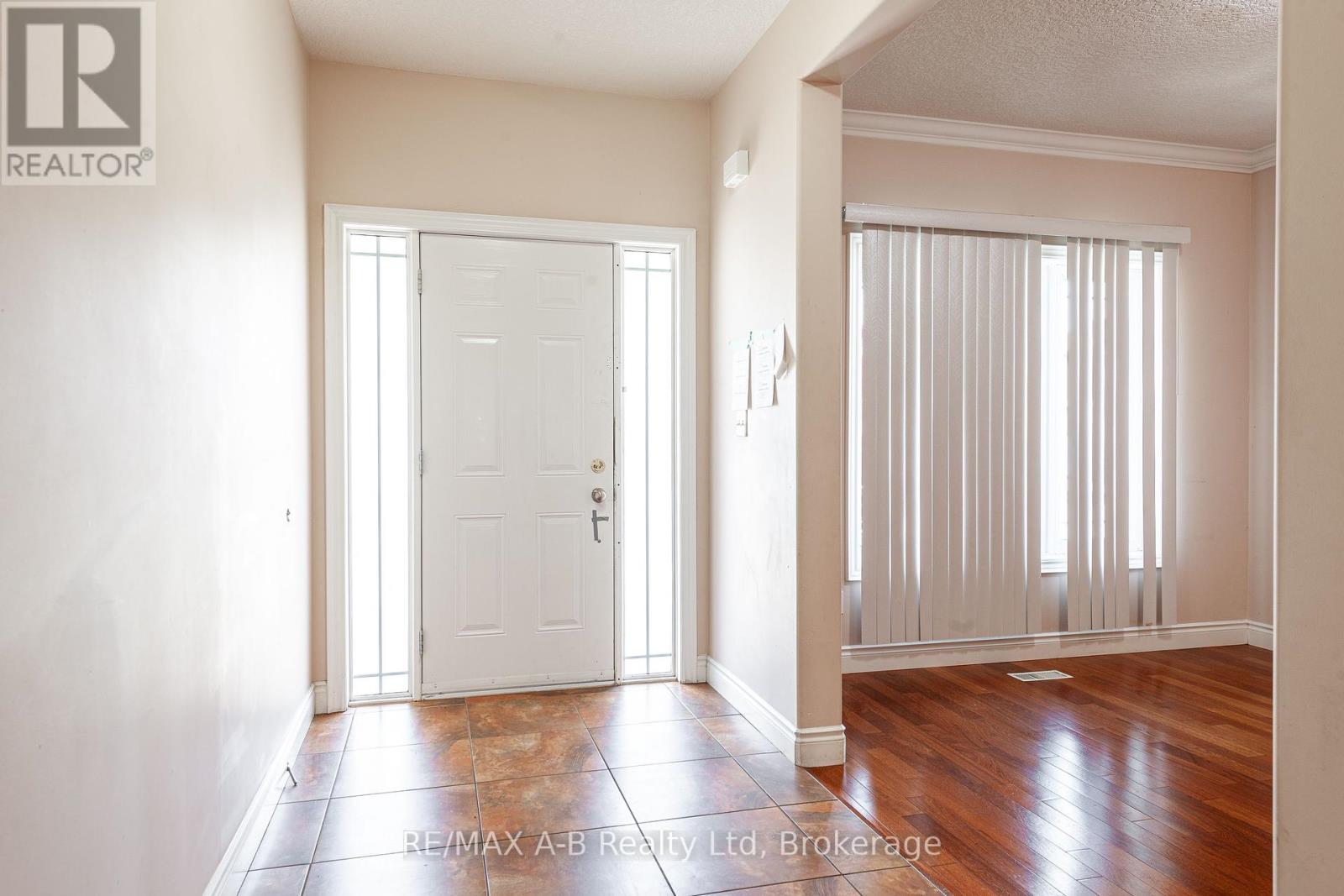 722 Spitfire Street, Woodstock, Ontario  N4T 0B1 - Photo 5 - X12186535
