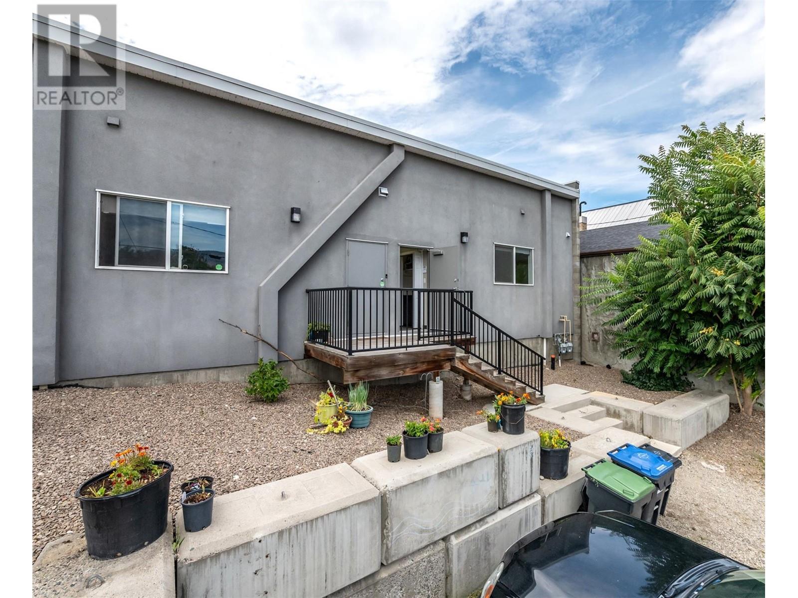 6369 Main Street, Oliver, British Columbia  V0H 1T0 - Photo 17 - 10349401