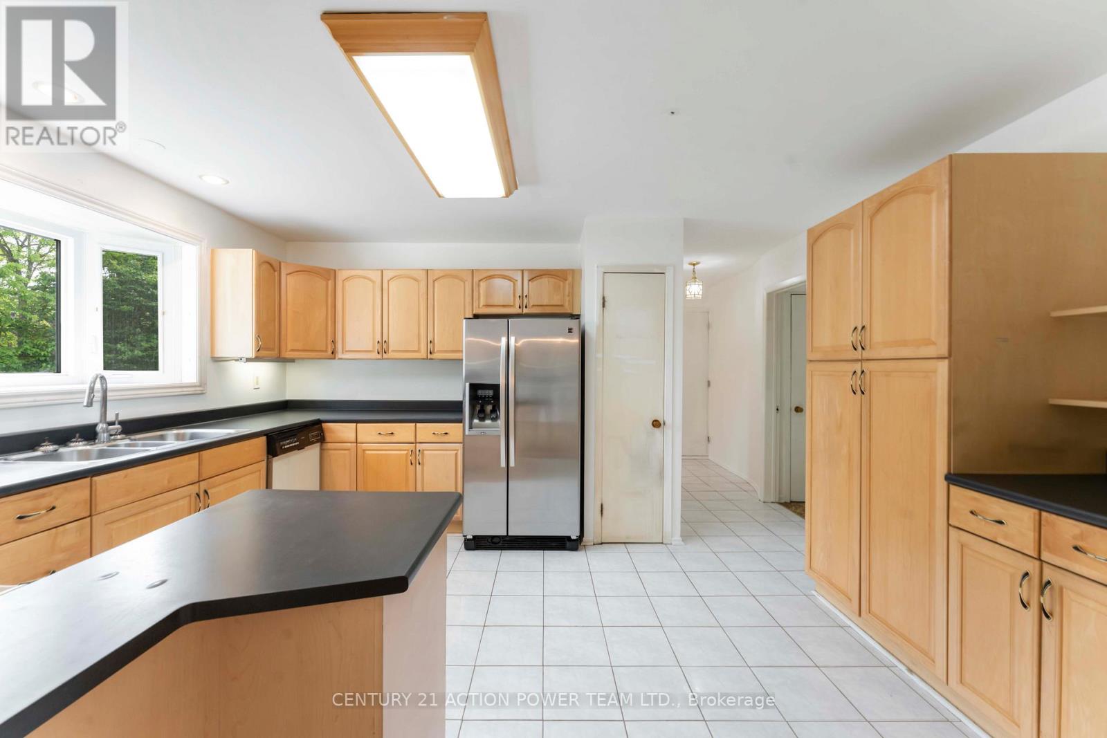229 Mcclellan Road, Ottawa, Ontario  K2H 8N5 - Photo 15 - X12186496