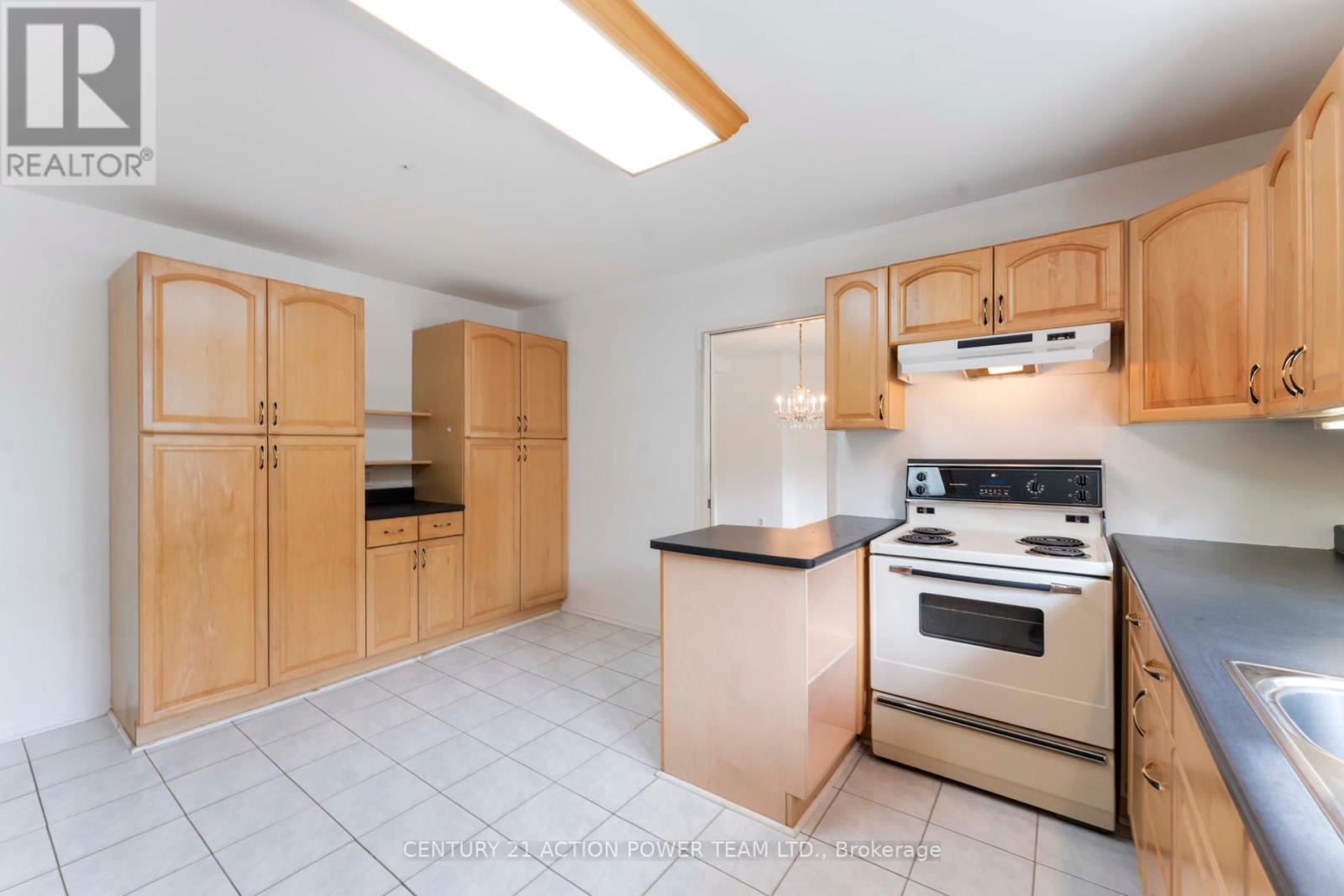 229 Mcclellan Road, Ottawa, Ontario  K2H 8N5 - Photo 16 - X12186496