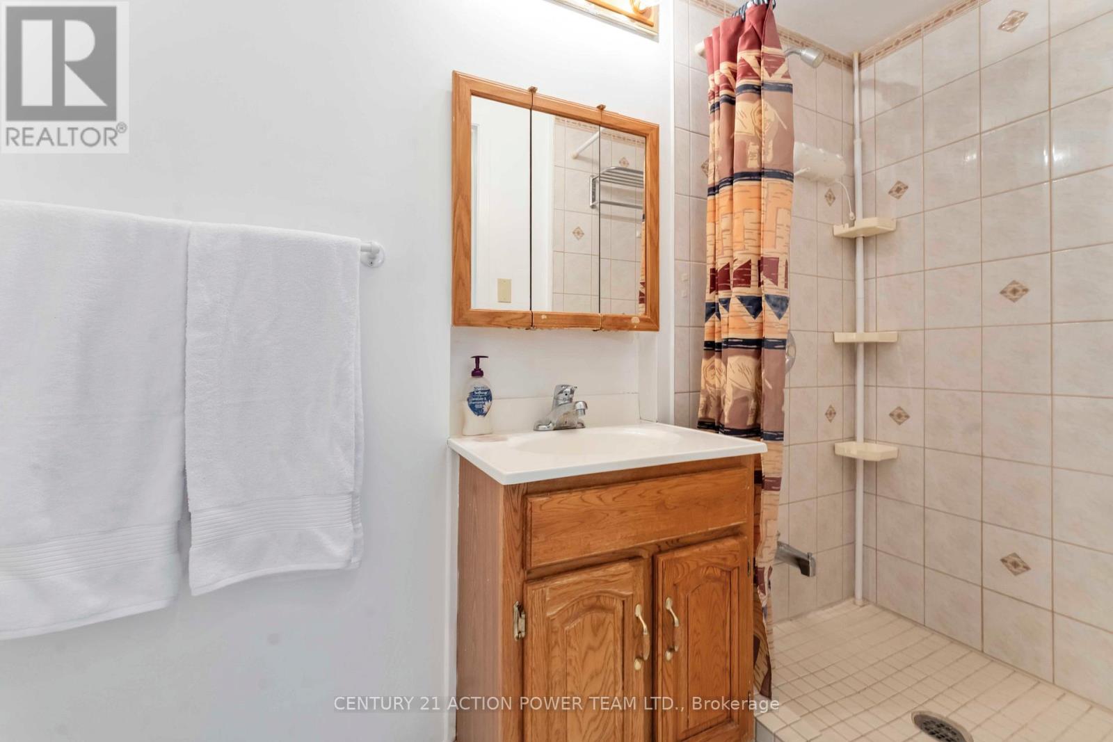 229 Mcclellan Road, Ottawa, Ontario  K2H 8N5 - Photo 17 - X12186496
