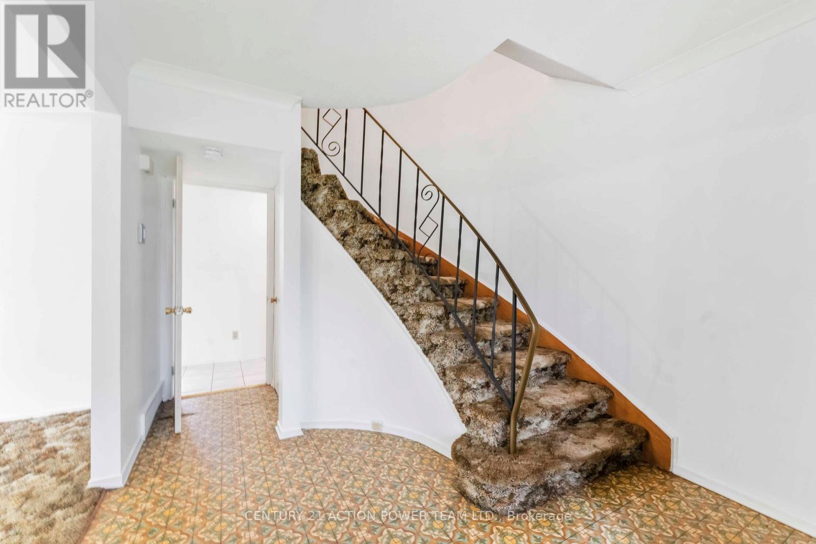 229 Mcclellan Road, Ottawa, Ontario  K2H 8N5 - Photo 21 - X12186496