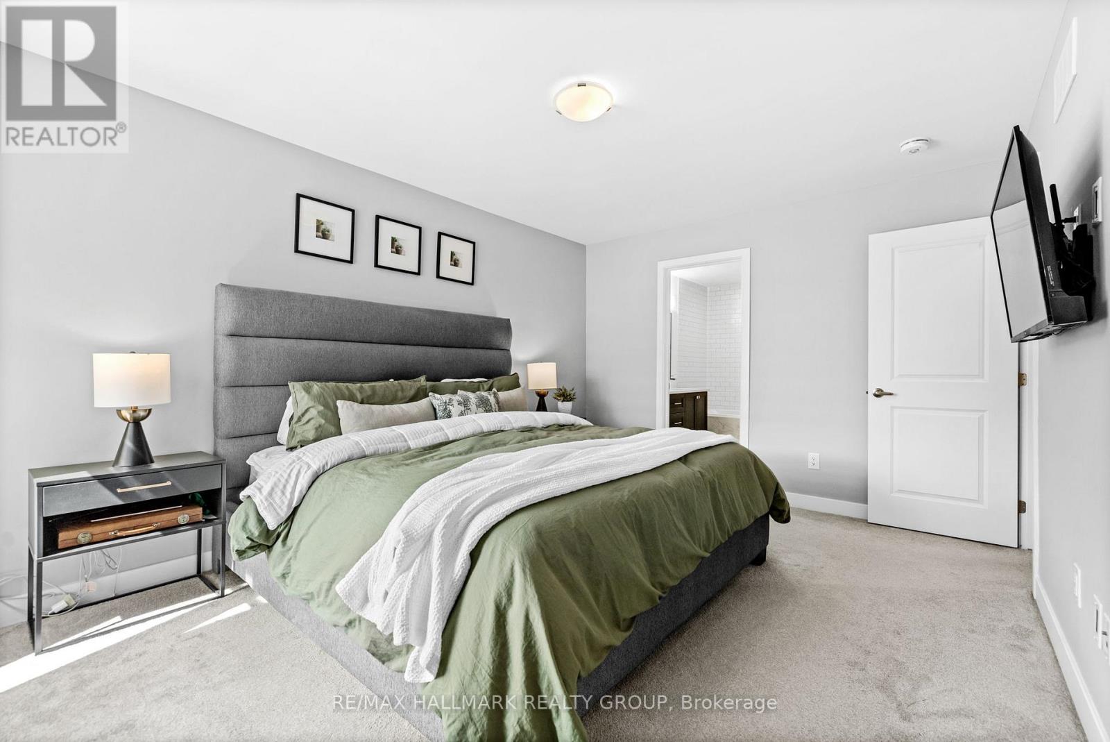 523 Rathburn Lane, Ottawa, Ontario  K1T 0T4 - Photo 17 - X12186520